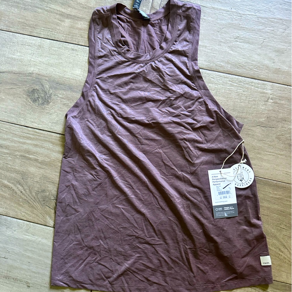 Vuori racerback dri fit tank